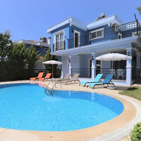 Oludenizde 3+1 Villla Fethiye
